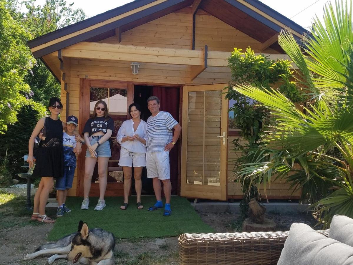 Normandy Cottage Gagny Eksteriør bilde